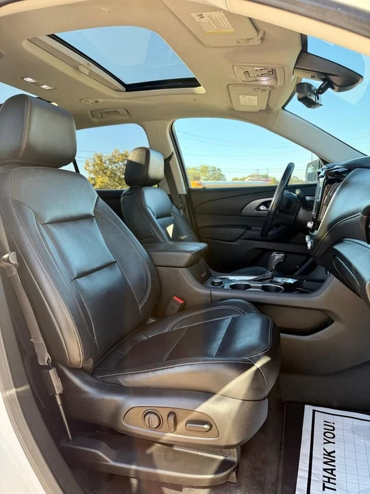 2020 Chevrolet Traverse - Image 9 of 12