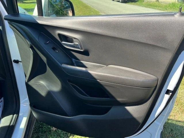 2020 Chevrolet Trax - Image 14 of 18