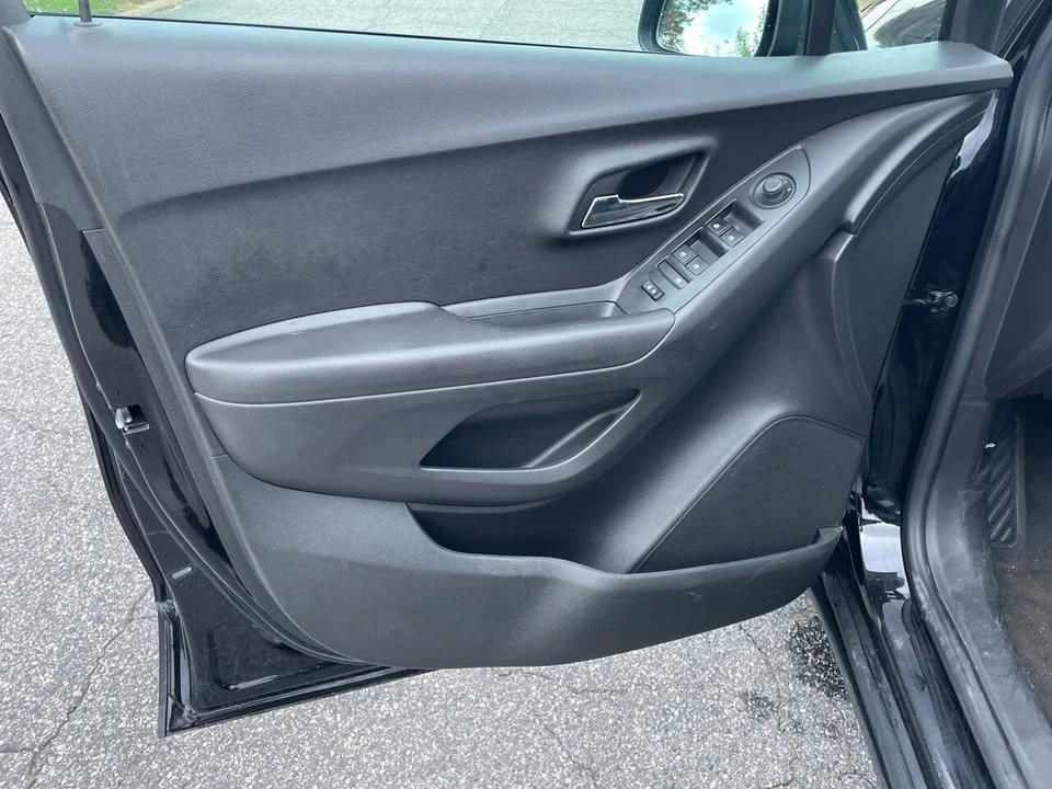 2020 Chevrolet Trax - Image 16 of 20