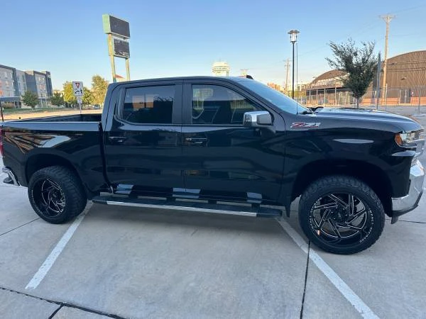 2020 Chevrolet Silverado 4th Gen - Image 6 of 10