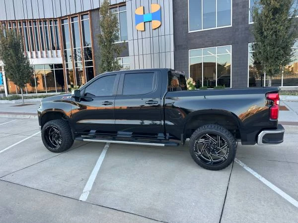 2020 Chevrolet Silverado 4th Gen - Image 10 of 10