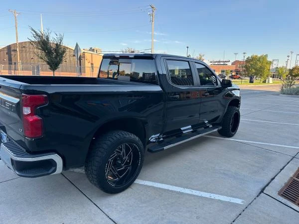 2020 Chevrolet Silverado 4th Gen - Image 3 of 10