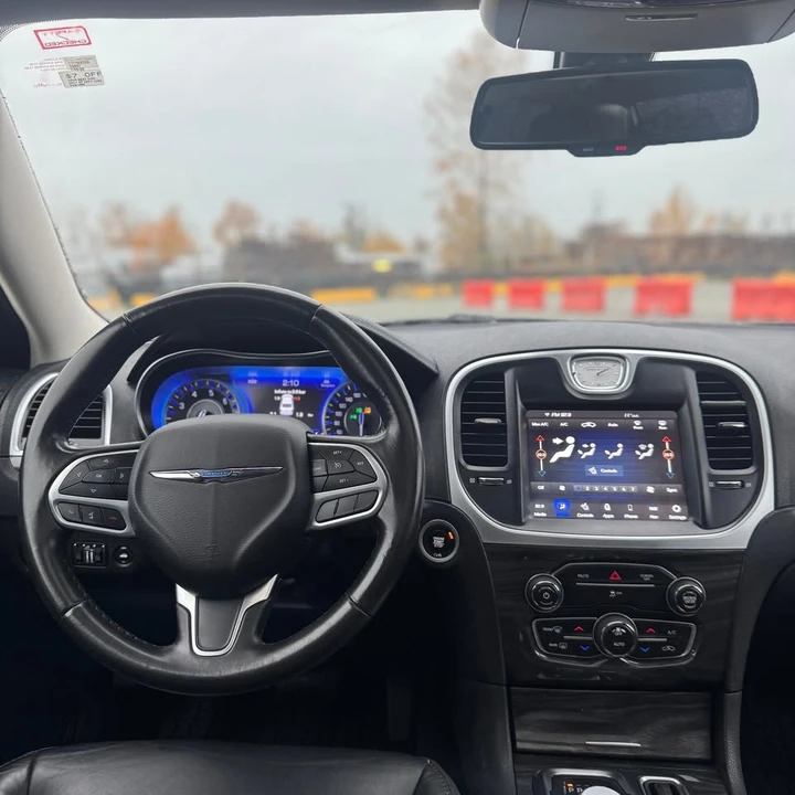 2020 Chrysler 300 (2005-2023) - Image 11 of 13