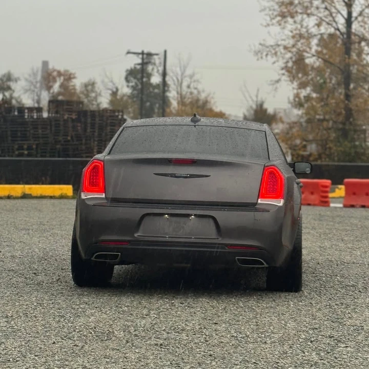 2020 Chrysler 300 (2005-2023) - Image 2 of 13