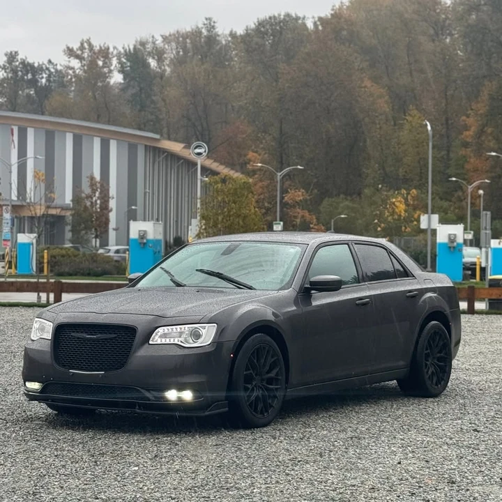 2020 Chrysler 300 (2005-2023) - Image 4 of 13