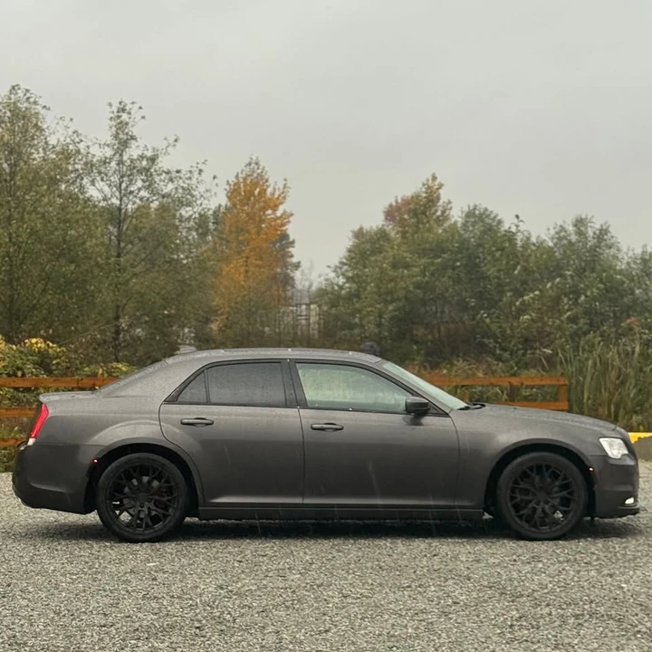 2020 Chrysler 300 (2005-2023) - Image 9 of 13