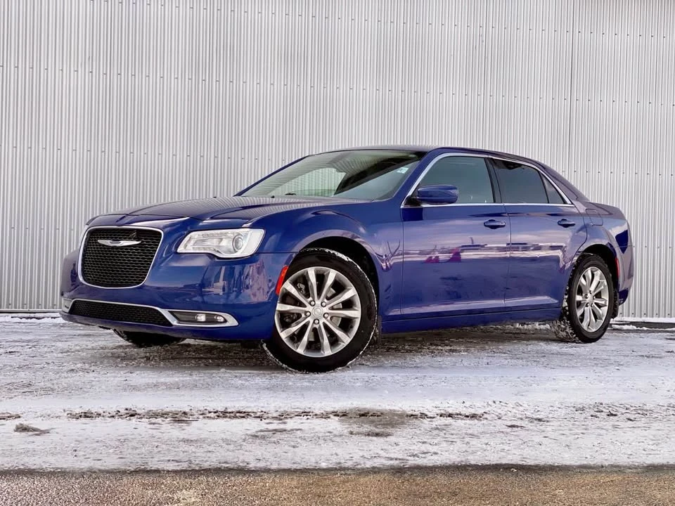 2020 Chrysler 300 (2005-2023) - Image 3 of 14