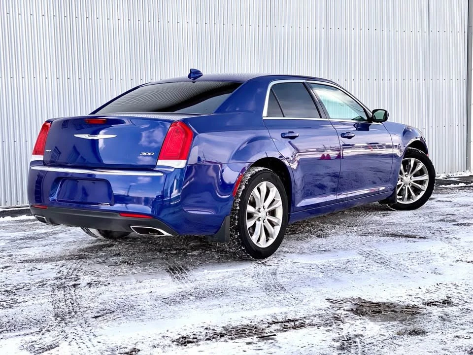 2020 Chrysler 300 (2005-2023) - Image 5 of 14
