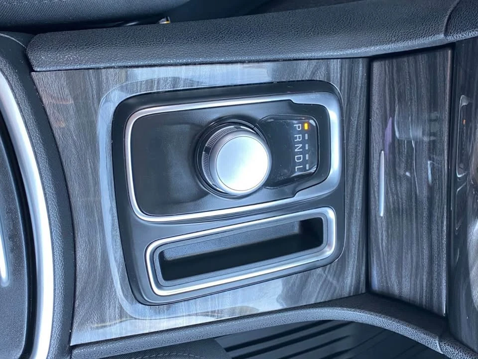 2020 Chrysler 300 (2005-2023) - Image 13 of 14