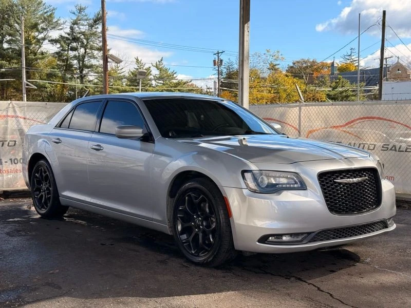 2020 Chrysler 300 (2005-2023) - Image 6 of 12