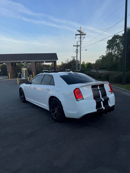 2020 Chrysler 300 (2005-2023) - Image 5 of 18