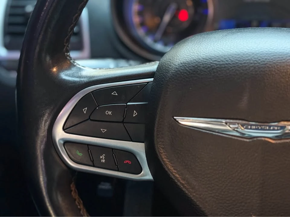 2020 Chrysler 300 (2005-2023) - Image 13 of 15