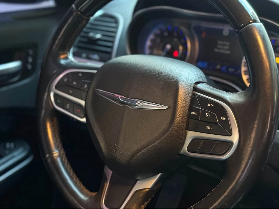 2020 Chrysler 300 (2005-2023) - Image 14 of 15