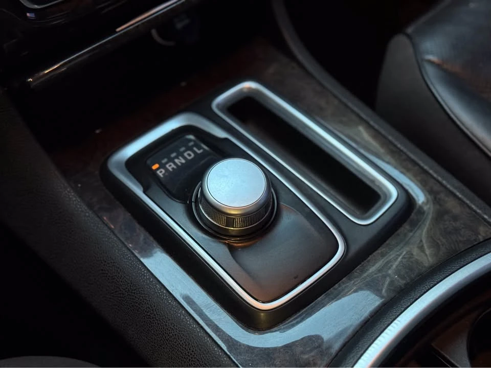 2020 Chrysler 300 (2005-2023) - Image 11 of 15