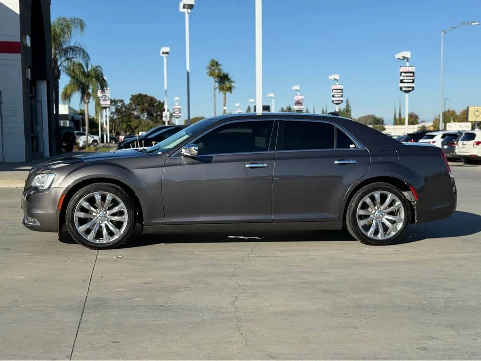 2020 Chrysler 300 (2005-2023) - Image 3 of 11