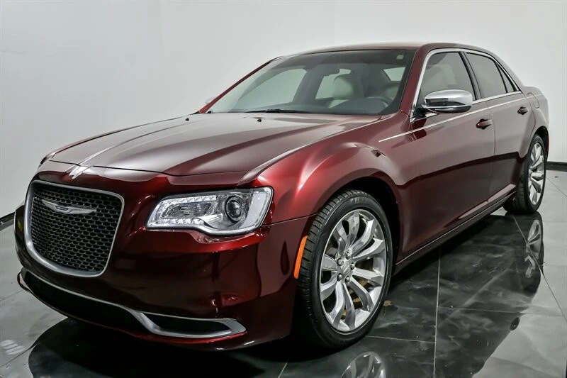 2020 Chrysler 300 (2005-2023) - Image 5 of 21
