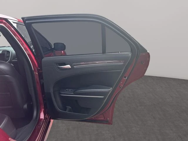 2020 Chrysler 300 (2005-2023) - Image 18 of 21