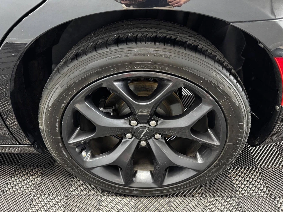 2020 Chrysler 300 (2005-2023) - Image 18 of 21