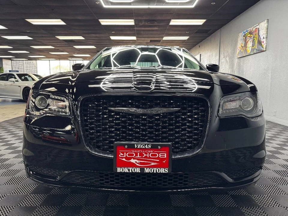 2020 Chrysler 300 (2005-2023) - Image 3 of 21