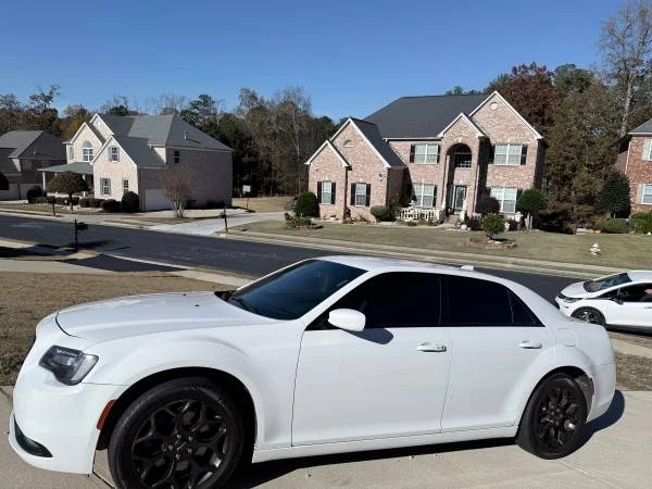 2020 Chrysler 300 (2005-2023) - Image 6 of 24