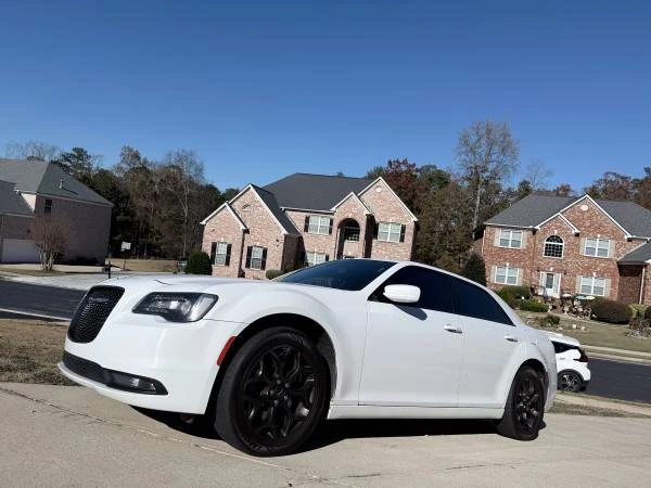2020 Chrysler 300 (2005-2023) - Image 4 of 24