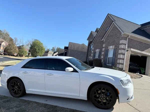 2020 Chrysler 300 (2005-2023) - Image 7 of 24