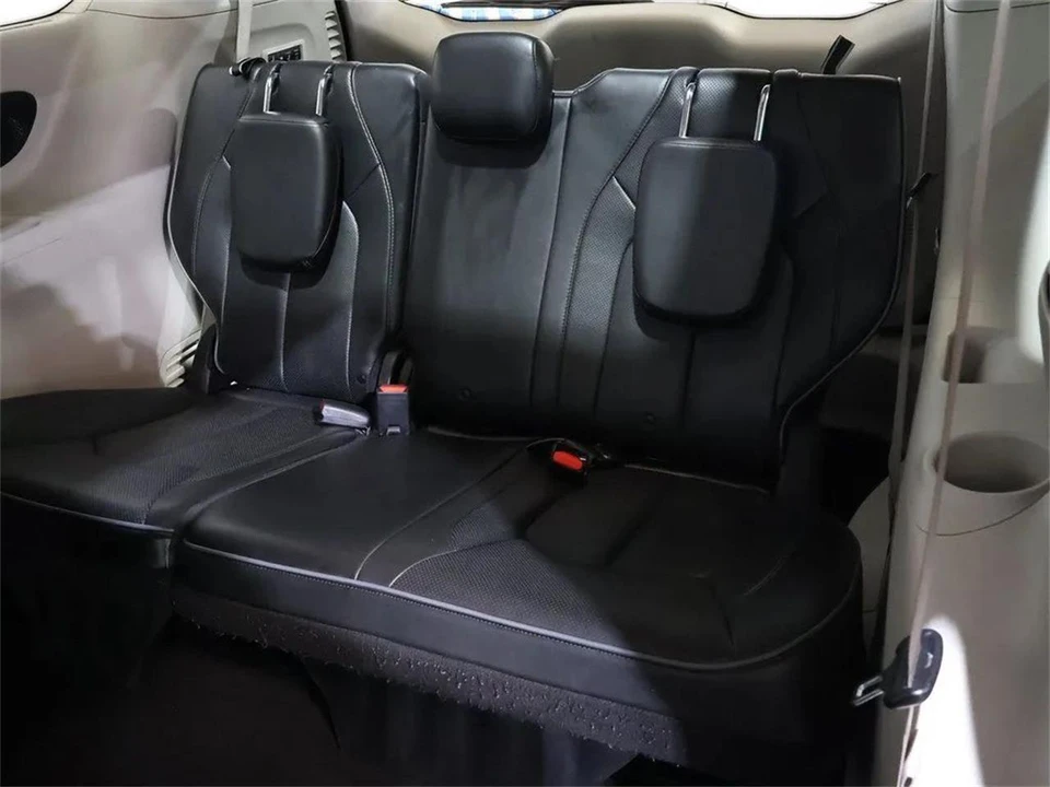 2020 Chrysler Town & Country - Image 27 of 31