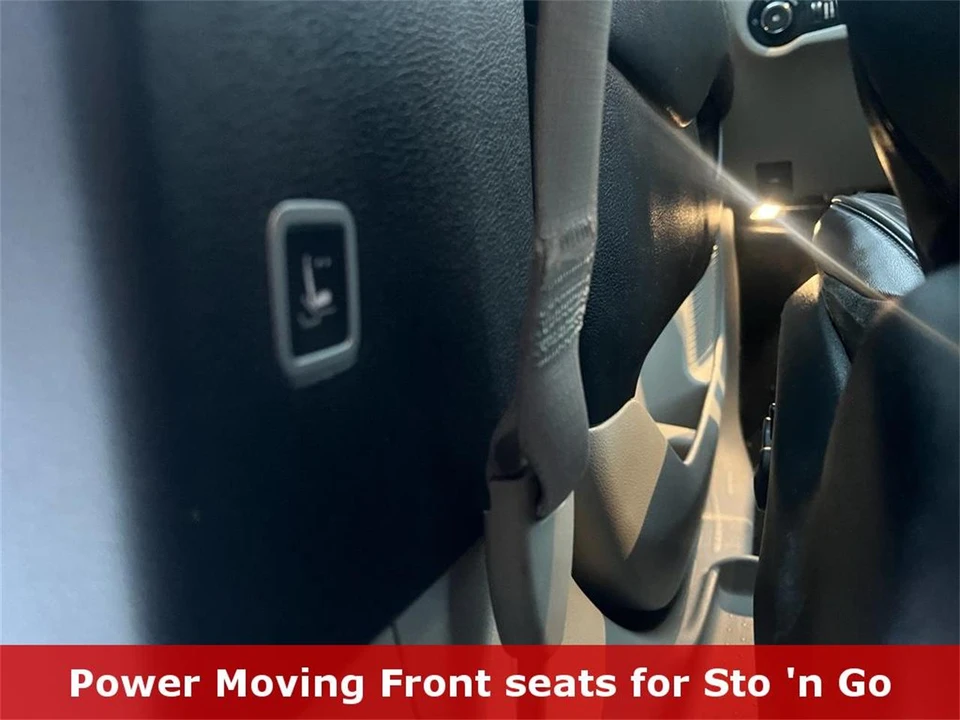 2020 Chrysler Town & Country - Image 30 of 31