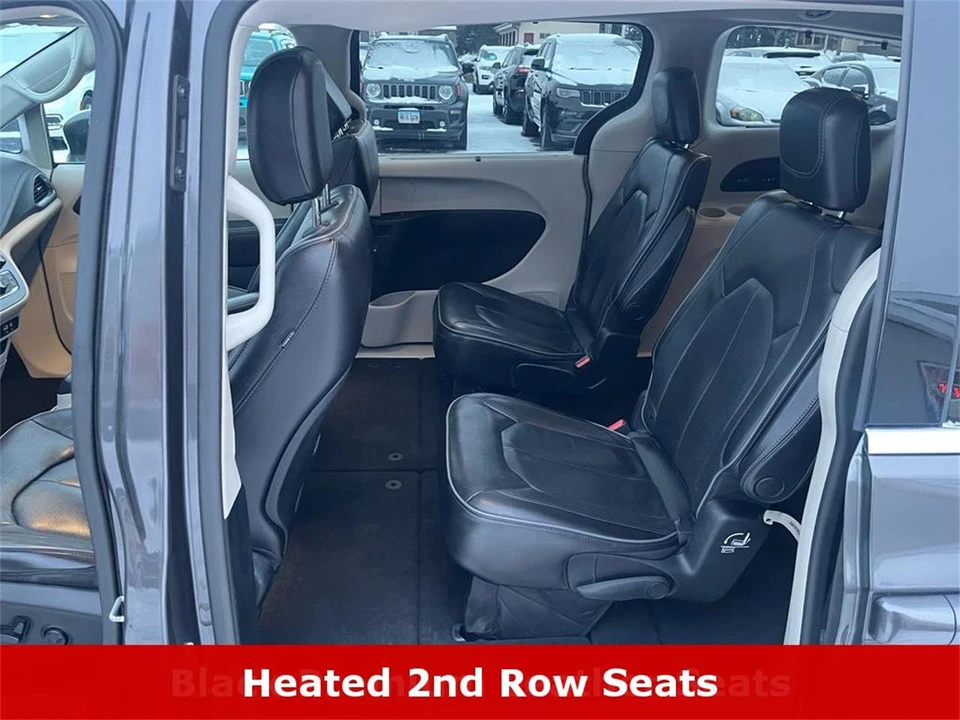 2020 Chrysler Town & Country - Image 4 of 31