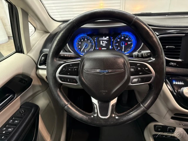 2020 Chrysler - Image 16 of 21