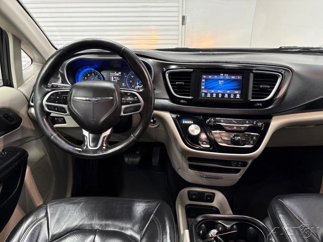 2020 Chrysler - Image 15 of 21