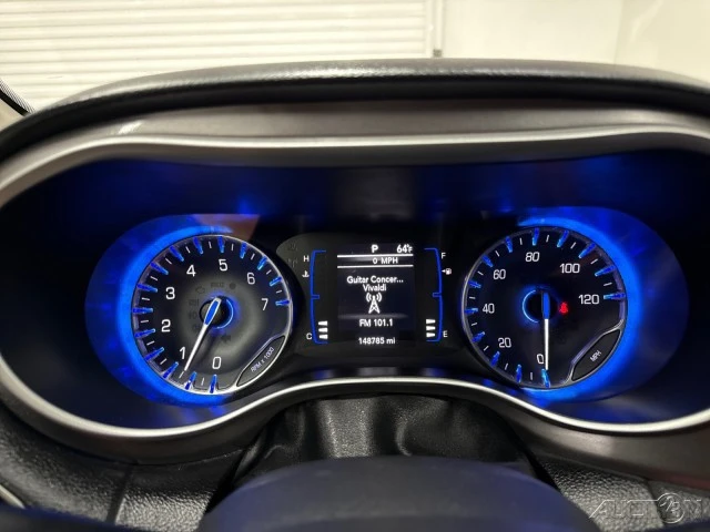 2020 Chrysler - Image 17 of 21