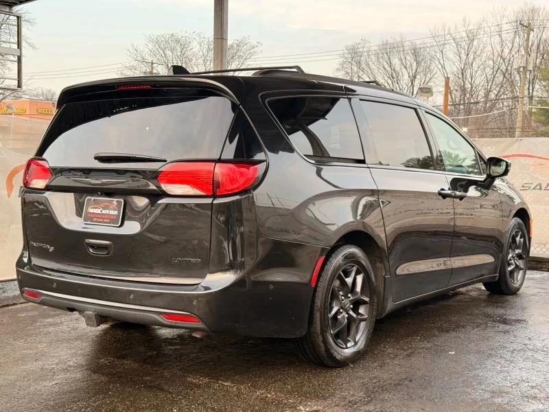 2020 Chrysler - Image 9 of 12