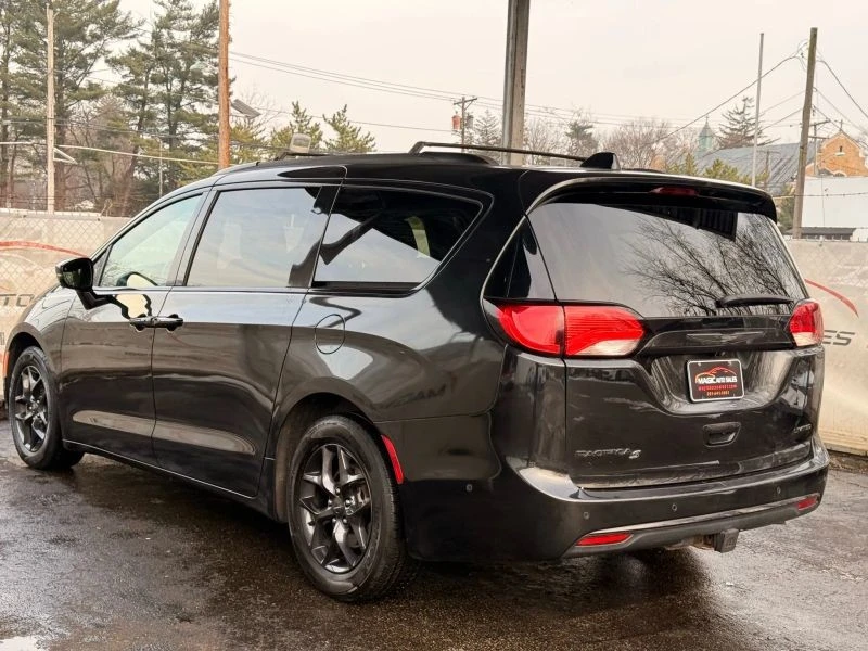 2020 Chrysler - Image 11 of 12