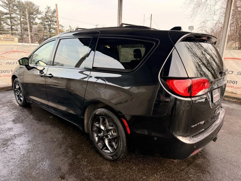 2020 Chrysler - Image 12 of 12