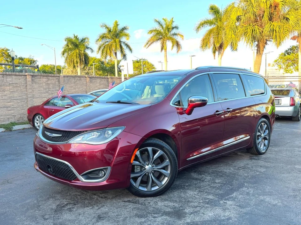 2020 Chrysler - Image 2 of 12