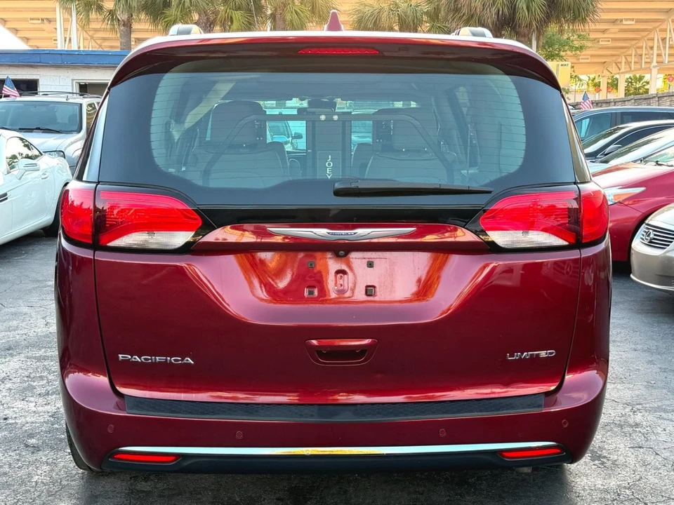 2020 Chrysler - Image 16 of 21