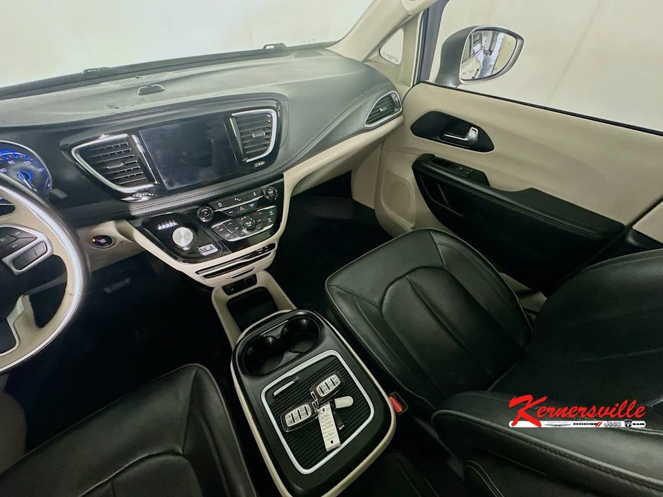 2020 Chrysler - Image 11 of 12