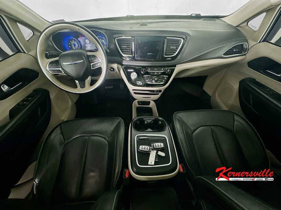 2020 Chrysler - Image 10 of 21