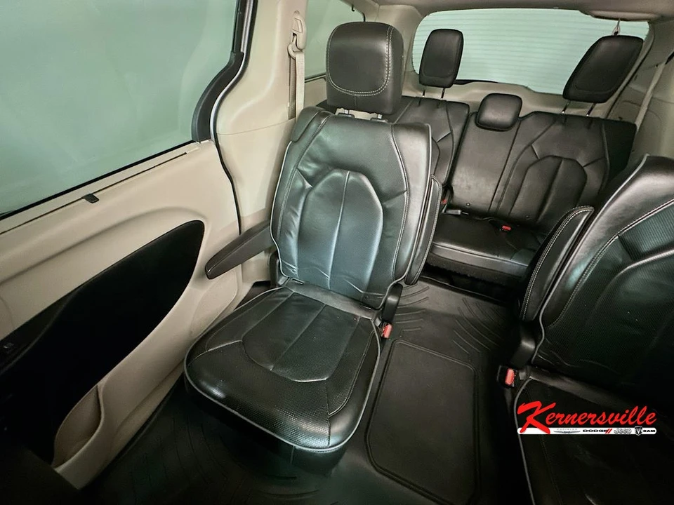 2020 Chrysler - Image 12 of 21