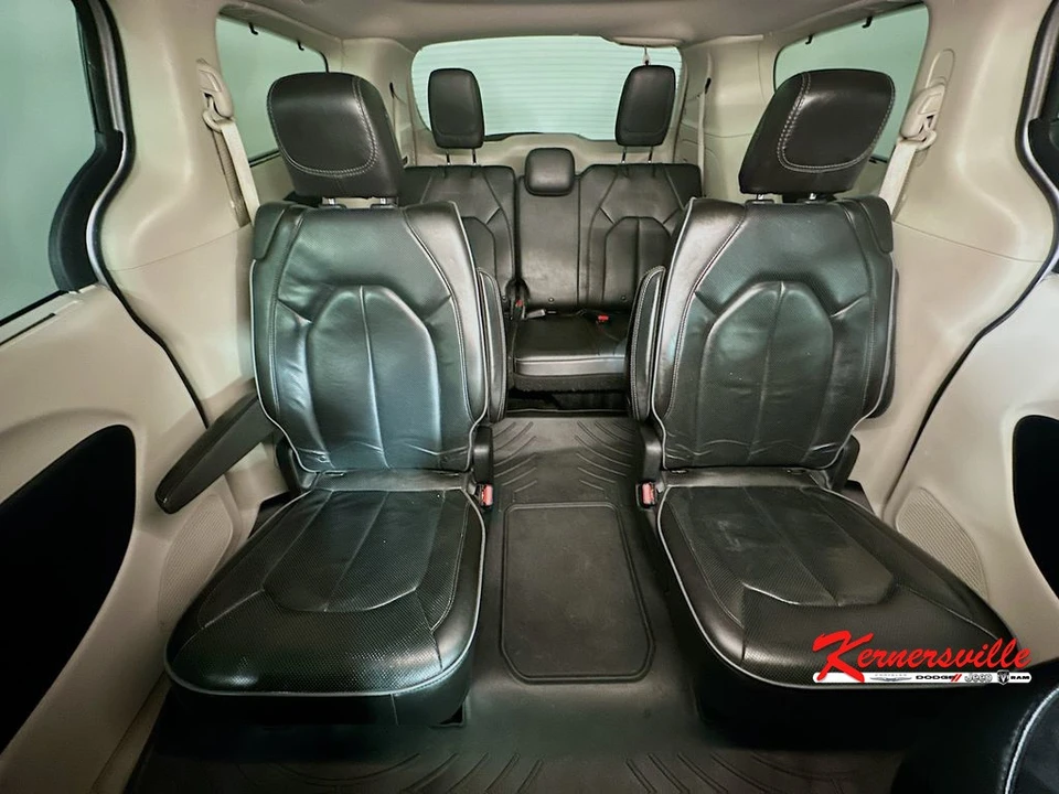 2020 Chrysler - Image 13 of 21