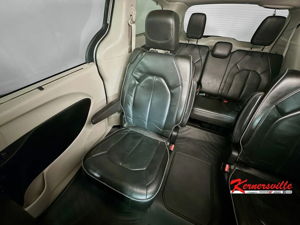 2020 Chrysler - Image 12 of 21