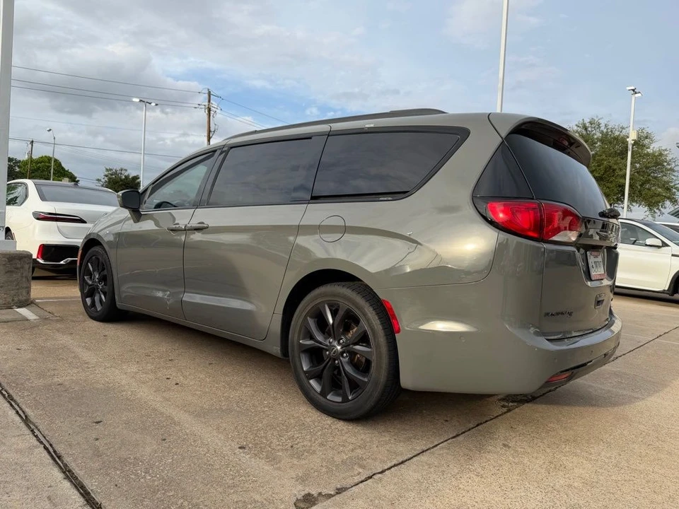 2020 Chrysler - Image 3 of 6