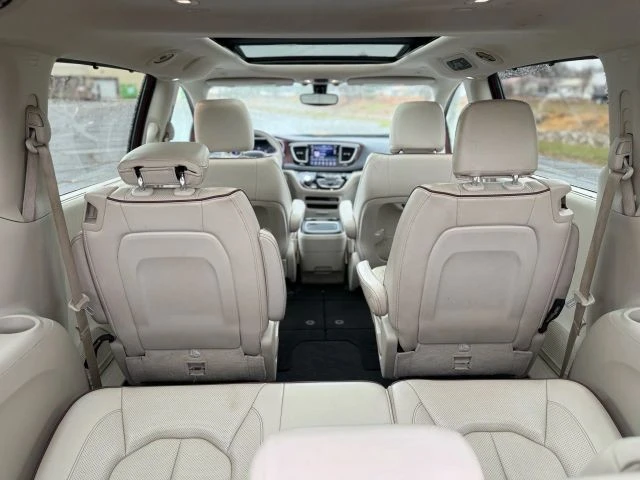 2020 Chrysler - Image 12 of 21