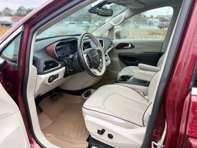 2020 Chrysler - Image 17 of 21