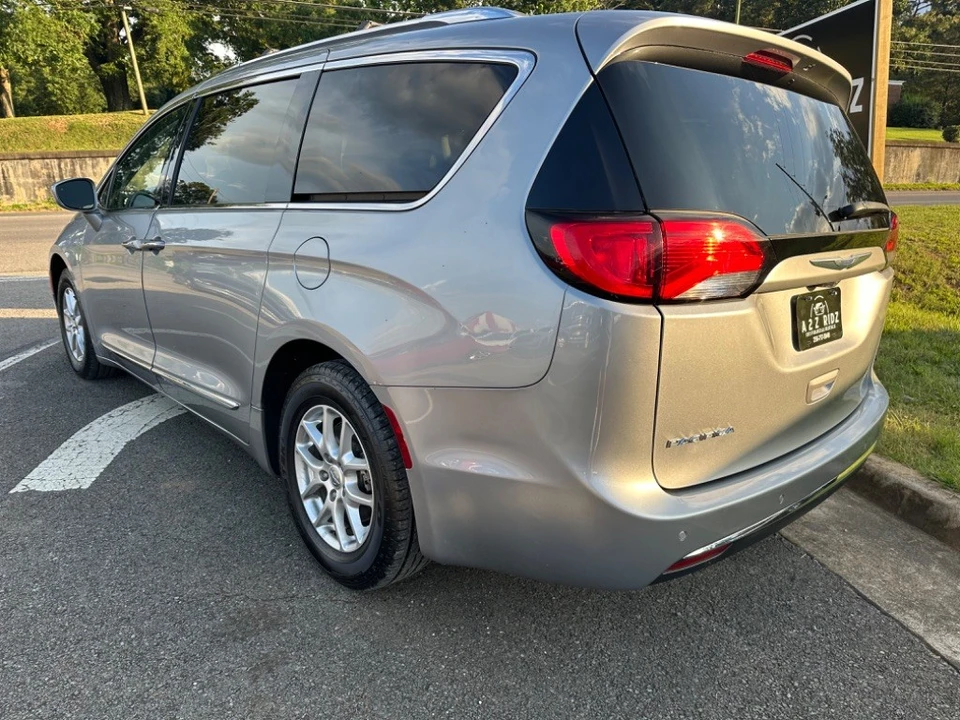 2020 Chrysler - Image 2 of 10