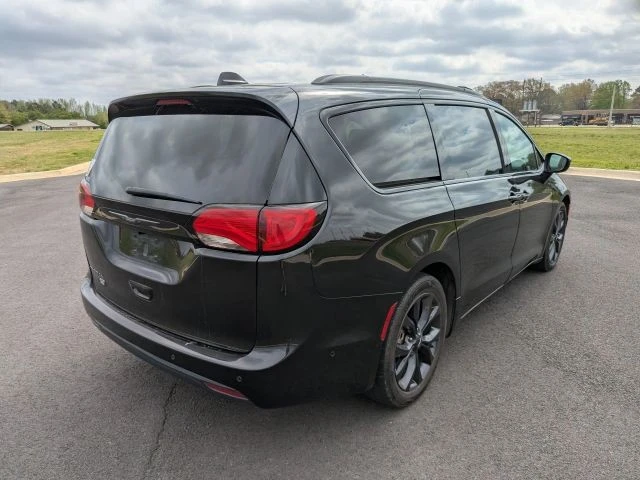 2020 Chrysler - Image 4 of 8