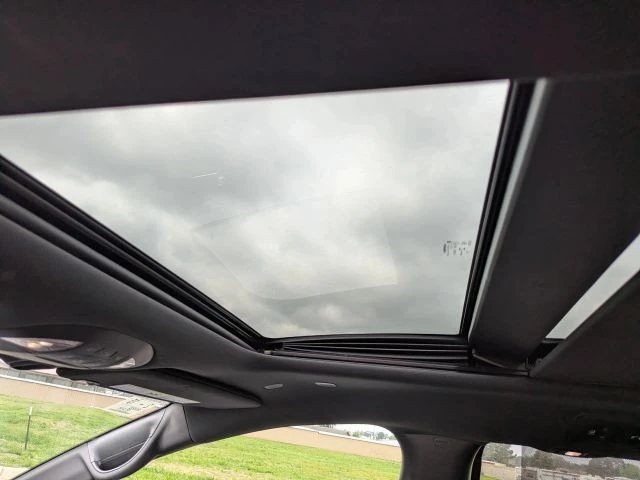 2020 Chrysler - Image 8 of 8