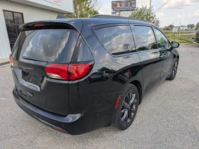 2020 Chrysler - Image 8 of 21