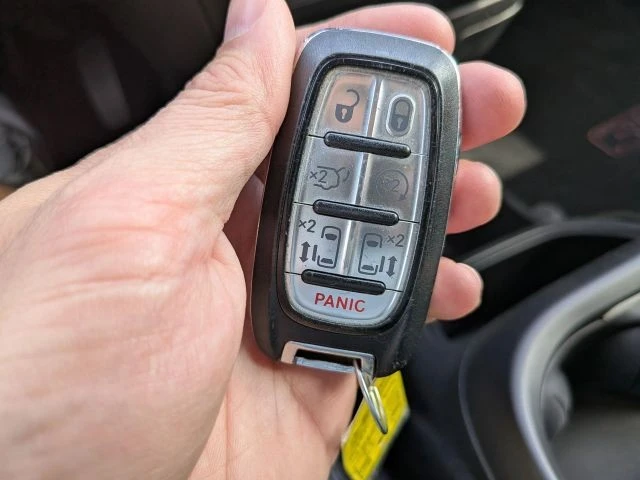 2020 Chrysler - Image 20 of 21